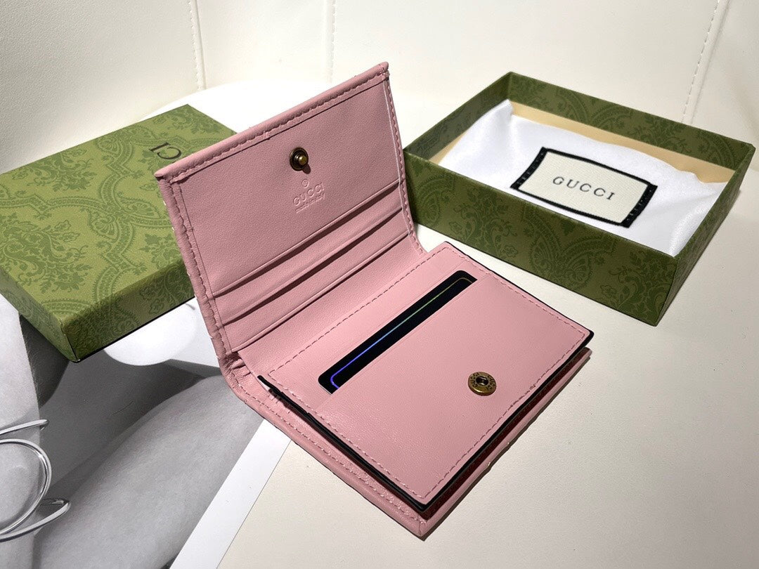 【グッチ】大人気 2色 折りたたみ財布 実用性抜群の一品!