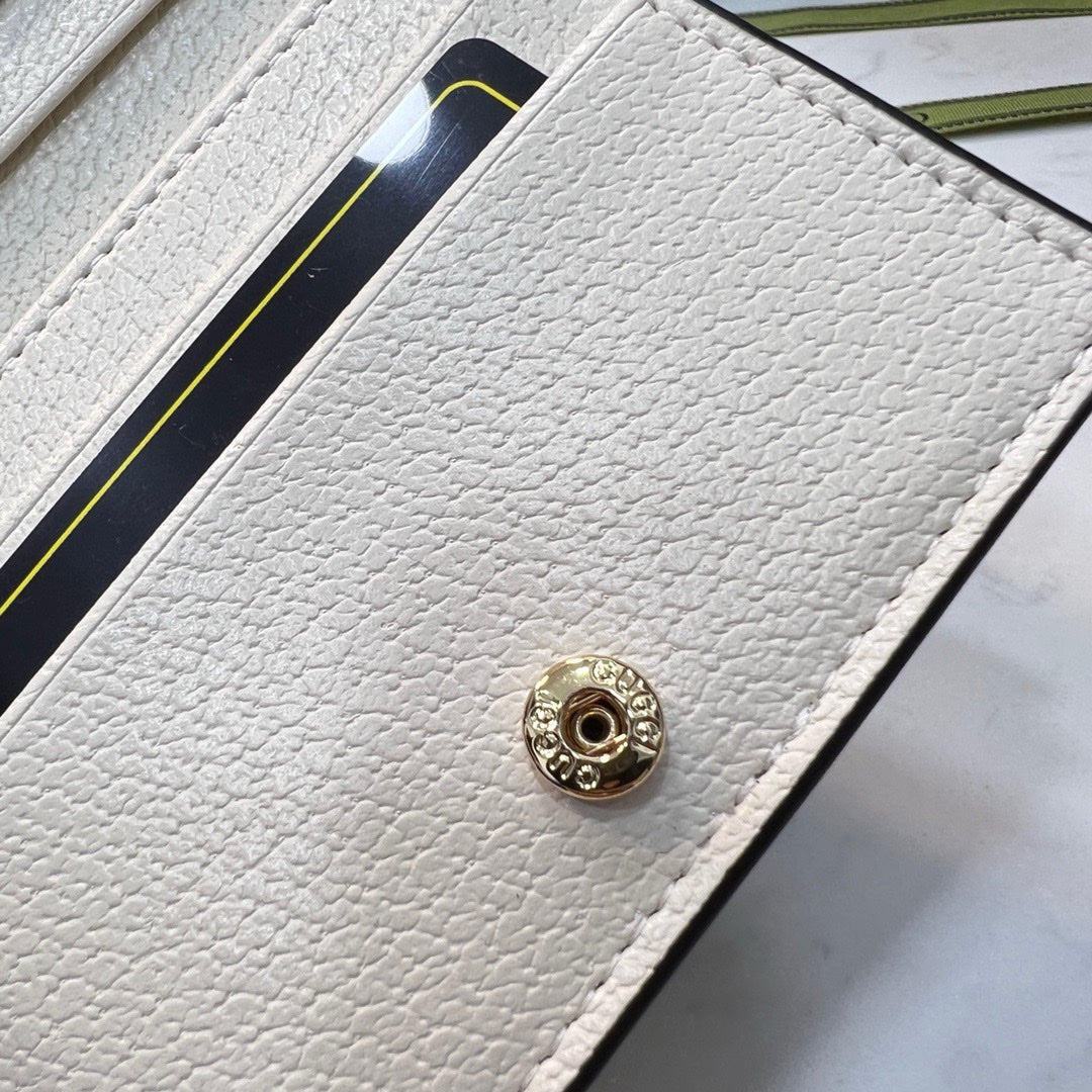 【グッチ】 便利でコンパクト!超薄型短財布 春夏新作