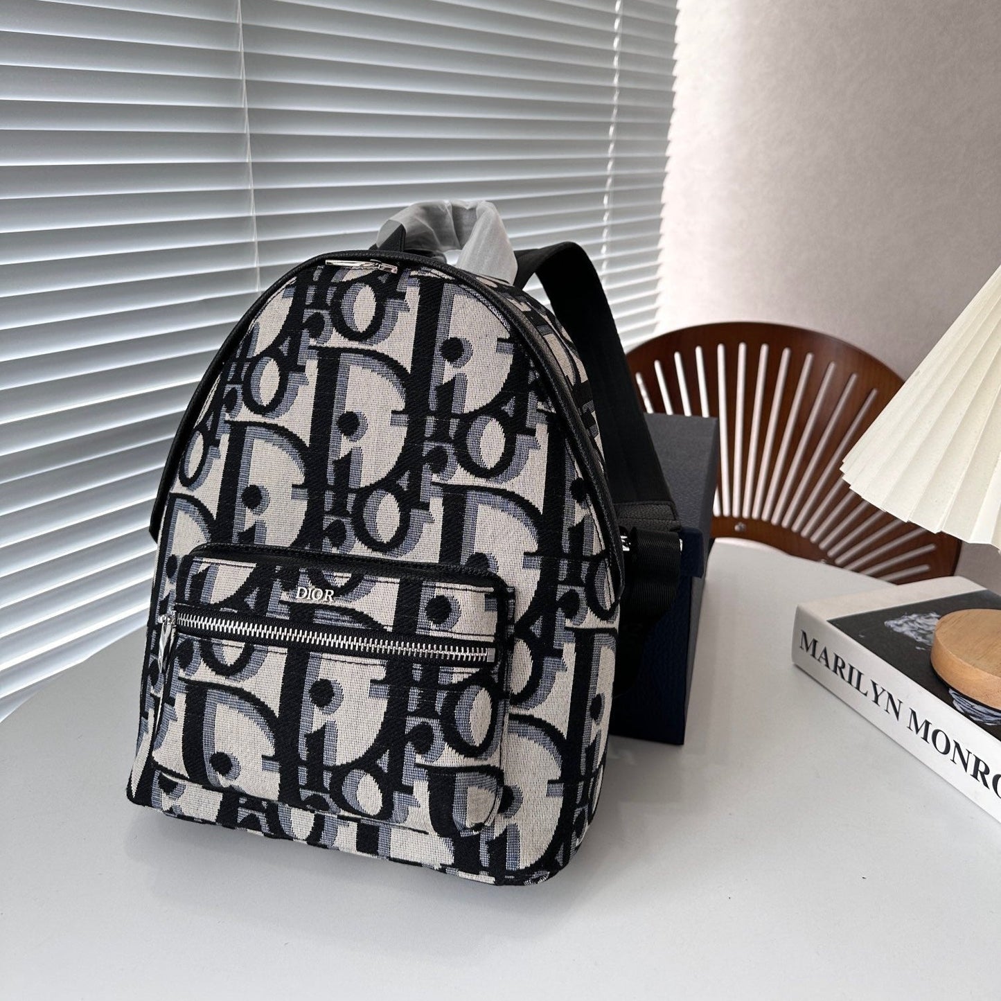 【ディオール】好感度たっぷり♪大人もOK 後ろ姿まで可愛い★RIDER バックパック