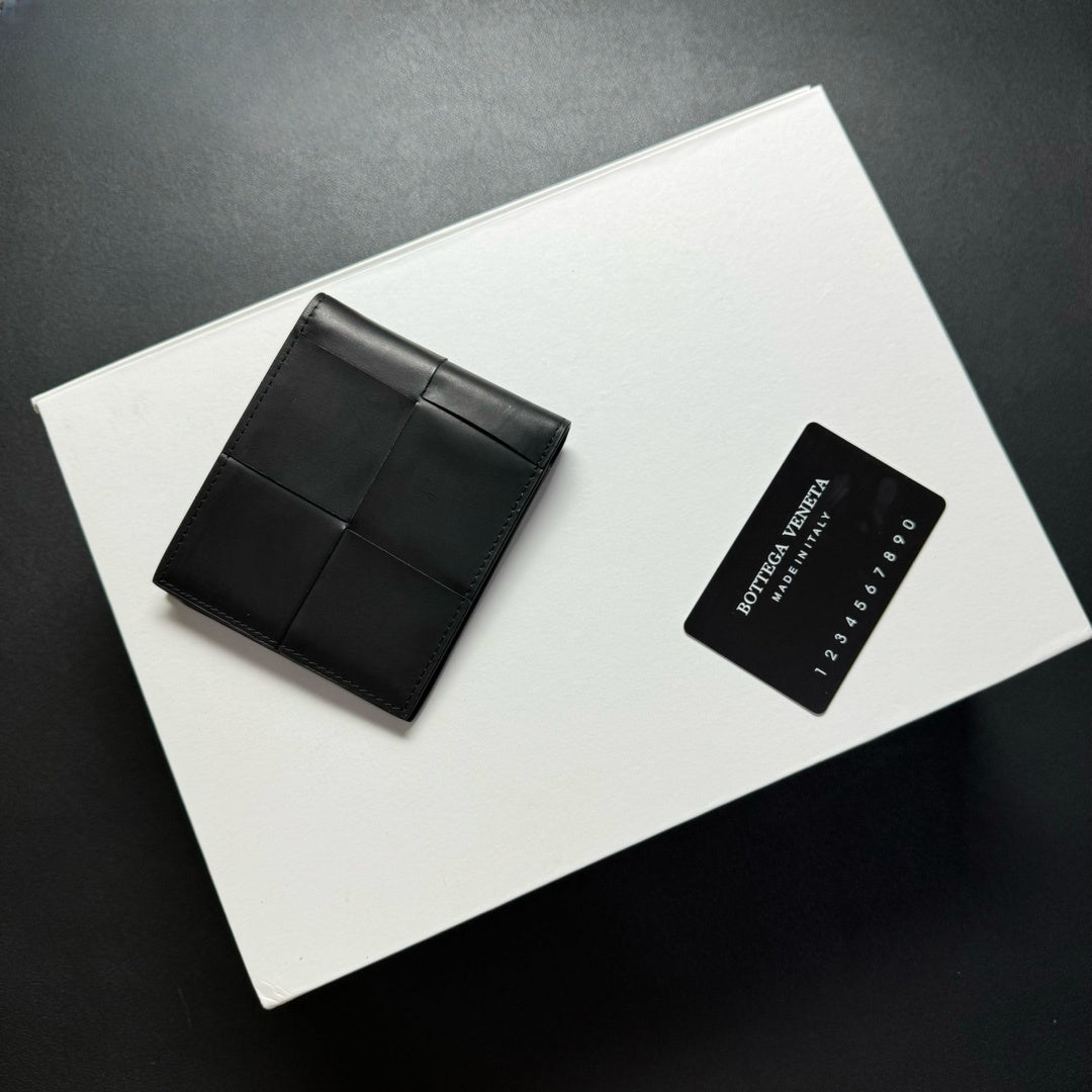 【ボッテガヴェネタ】人気★カセット 二つ折り財布  黒