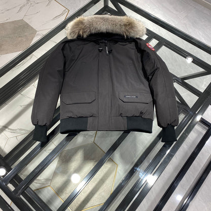 【カナダグース】女性と男性★ショート丈可愛い★Chilliwack Bomberチリワック6色