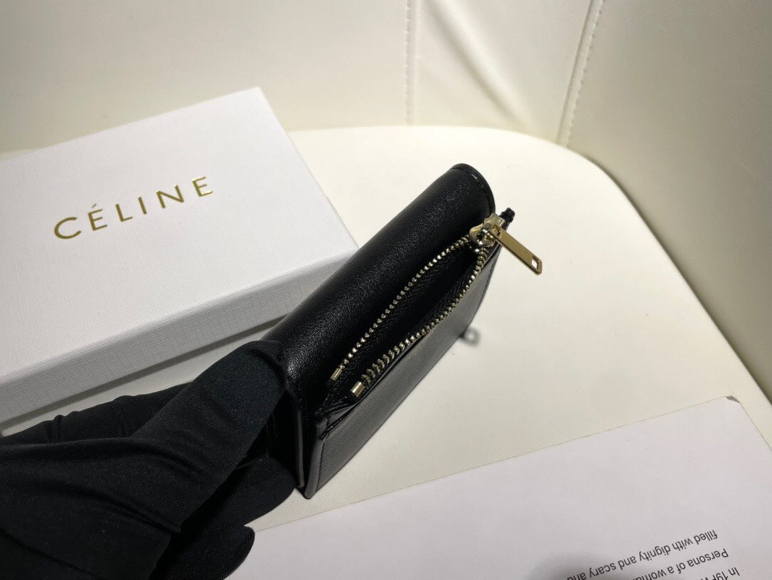 【セリーヌ】大人気 三折財布どんなシーンでも大活躍 実用性抜群の一品！