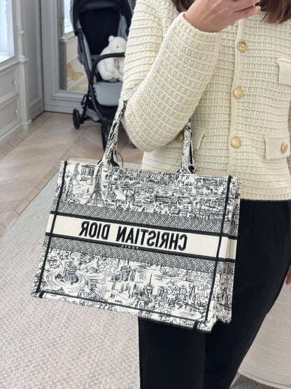 【ディオール】早い者勝ち ディオール ブックトート ミディアム