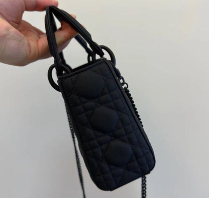 【ディオール】入手困難★マットブラックが超かっこいい★ミニバッグ