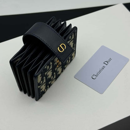 【ディオール】 30 MONTAIGNE 5-GUSSET カードホルダー数量限定 完売必至