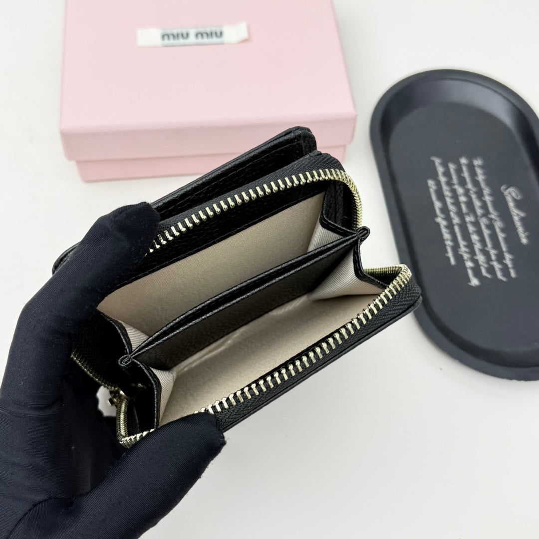 【ミュウミュウ】2色ギフトにも*送料込☆ 小さな中に大きな収納力