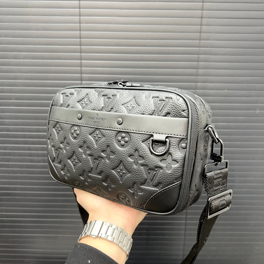 【ルイヴィトン】◆Alpha｜クラシックデザインでどんなコーデにも合う♪今だけ、特別価格で