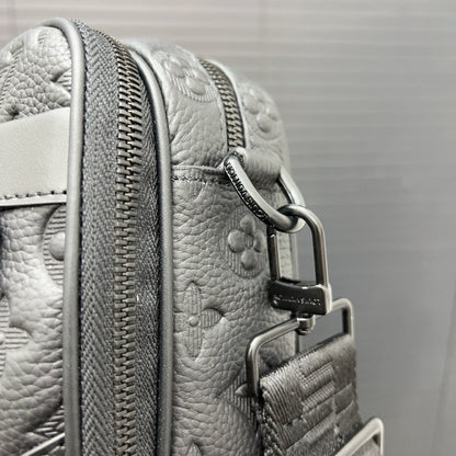 【ルイヴィトン】◆Alpha｜クラシックデザインでどんなコーデにも合う♪今だけ、特別価格で