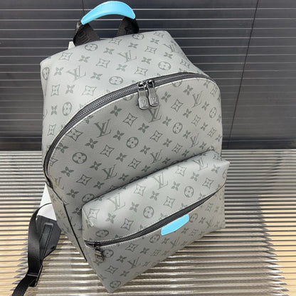 【ルイヴィトン】★ディスカバリー｜大容量で収納力抜群、どんなシーンにも最適♪数量限定販売中