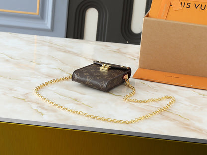 【ルイヴィトン】限定注文◆大人気♪思わず欲しくなるフォンポーチ メティスM13572