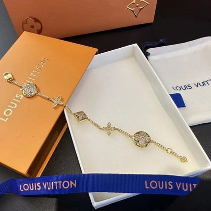 【ルイヴィトン】ギフトにも♪フェミニンなサークルロゴ ブレス ゴールド