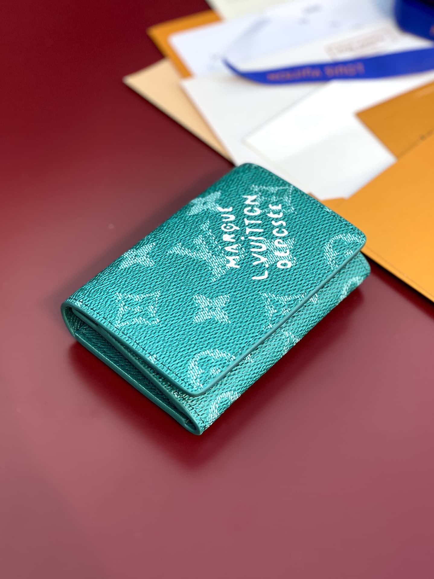 【ルイヴィトン】カード＆名刺入れ付多用途長財布 今季注目♪2色展開