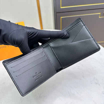 【ルイヴィトン】3タイプから選べる シャドウモノグラムで魅力倍増 今だけ特価