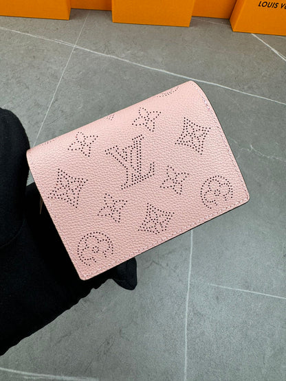 【ルイ・ヴィトン】大人気Cléaシリーズ 短財布 柔らかな牛革