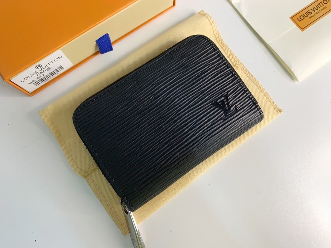 【ルイヴィトン】定番の大人気♪ジッピー コインパース エピレザー