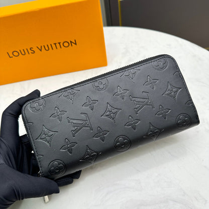 【ルイヴィトン】3タイプから選べる シャドウモノグラムで魅力倍増 今だけ特価