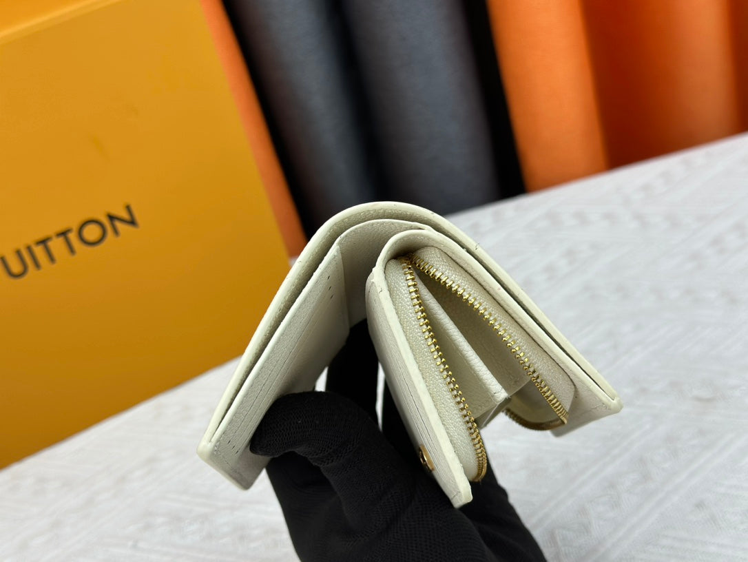【ルイヴィトン】シンプルで上品なミニ財布 限定販売中