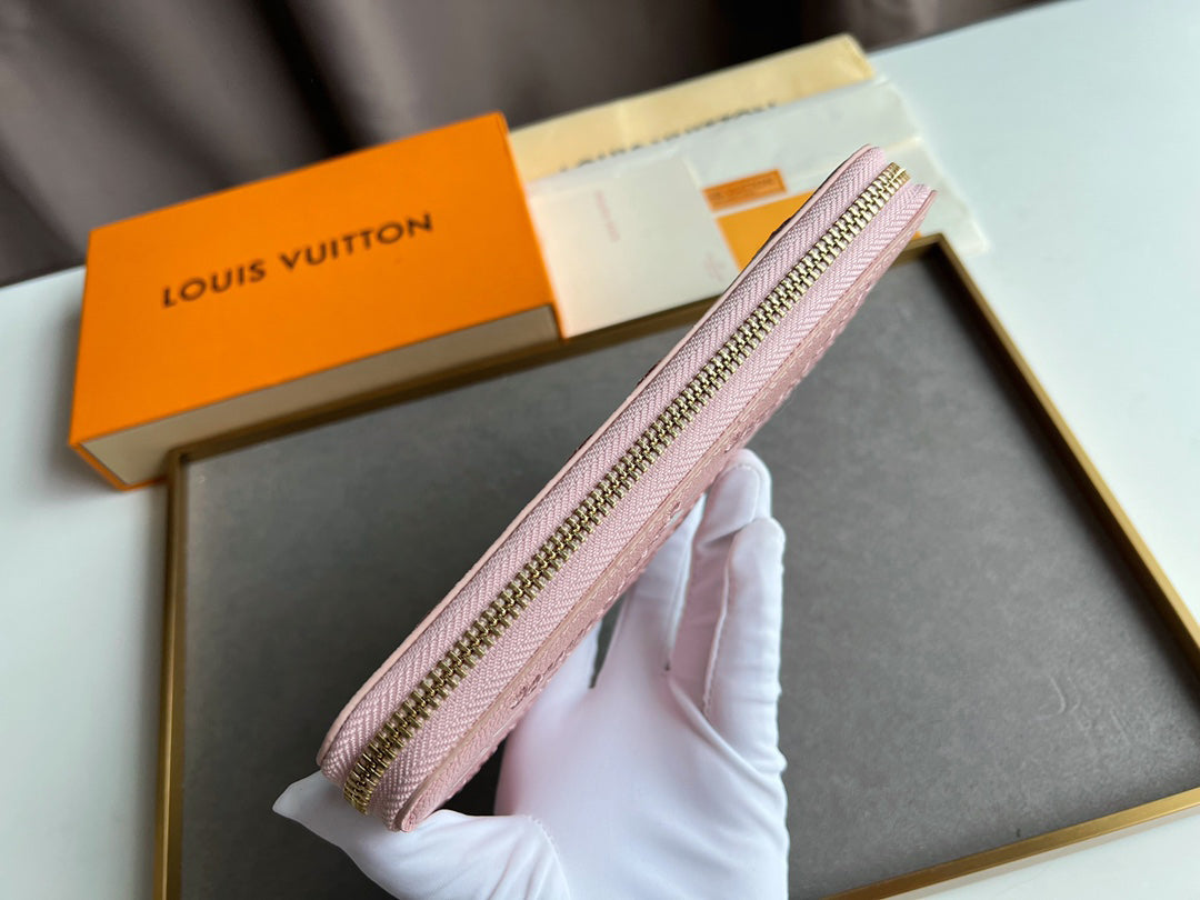【ルイヴィトン】開閉式で機能性に優れた ジッピー・ウォレット