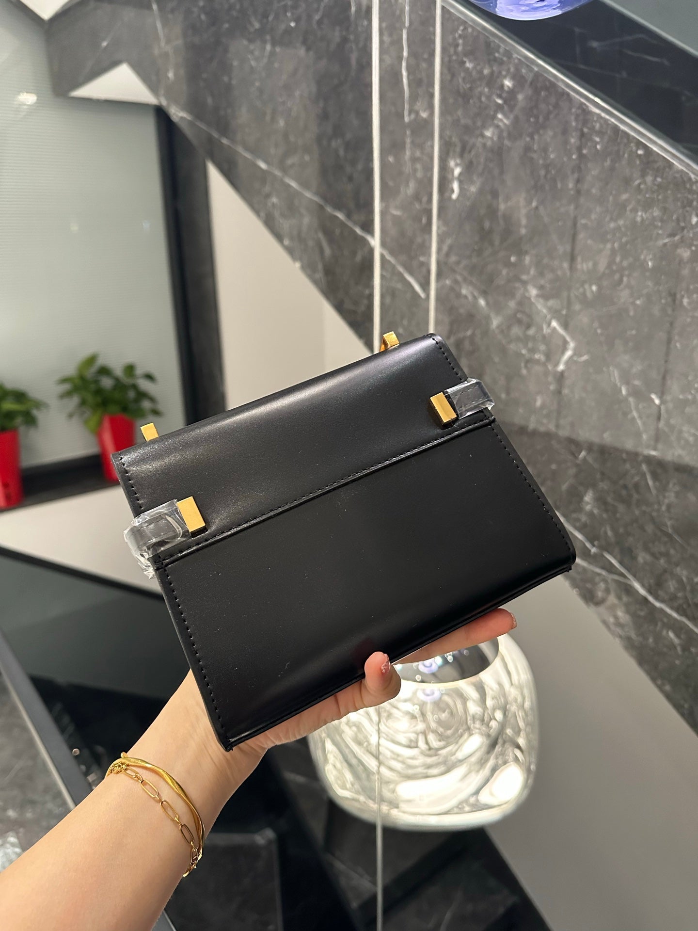 【サンローラン】☆大人気☆マンハッタン ミニ ショルダーバッグ