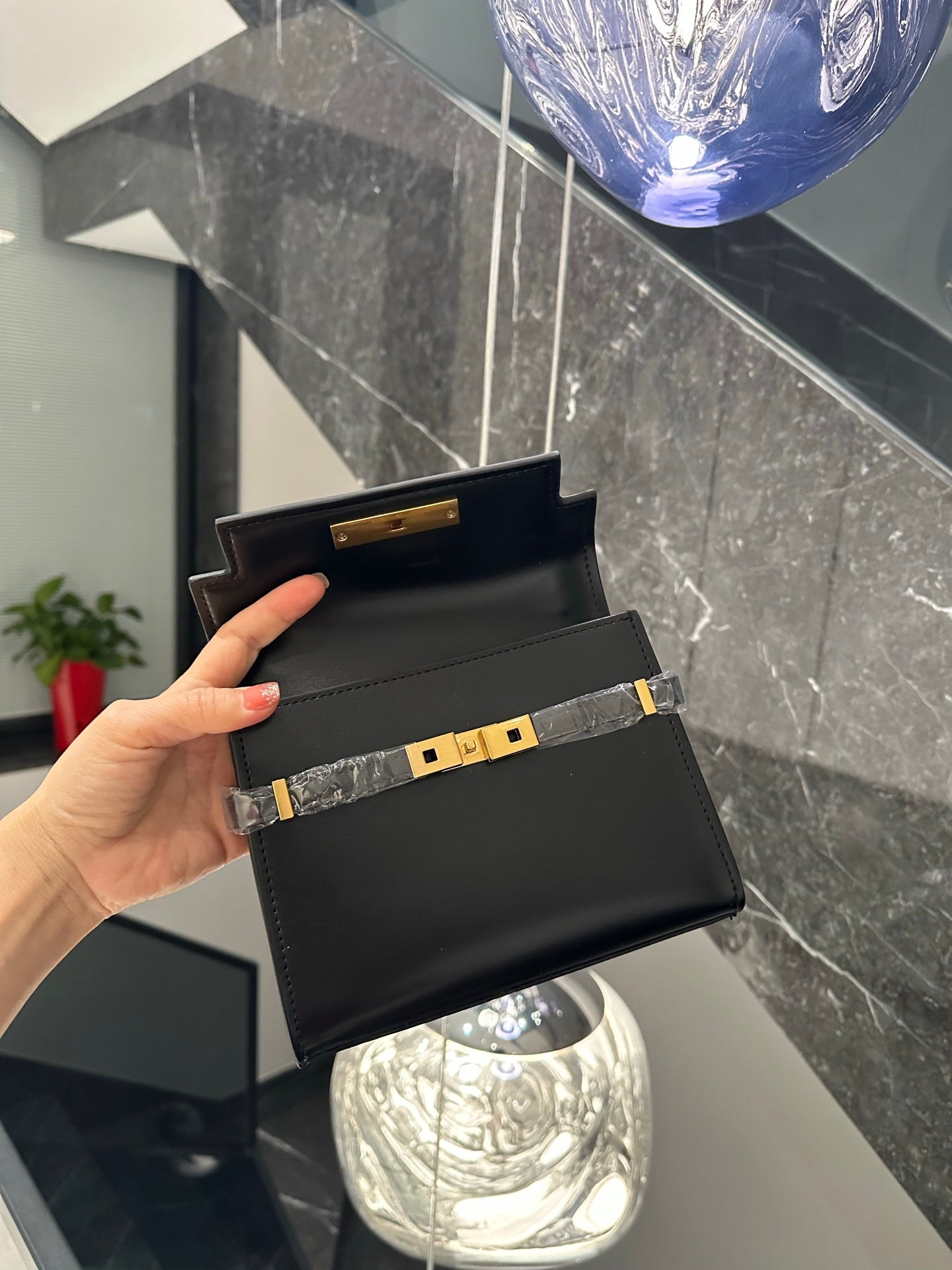 【サンローラン】☆大人気☆マンハッタン ミニ ショルダーバッグ