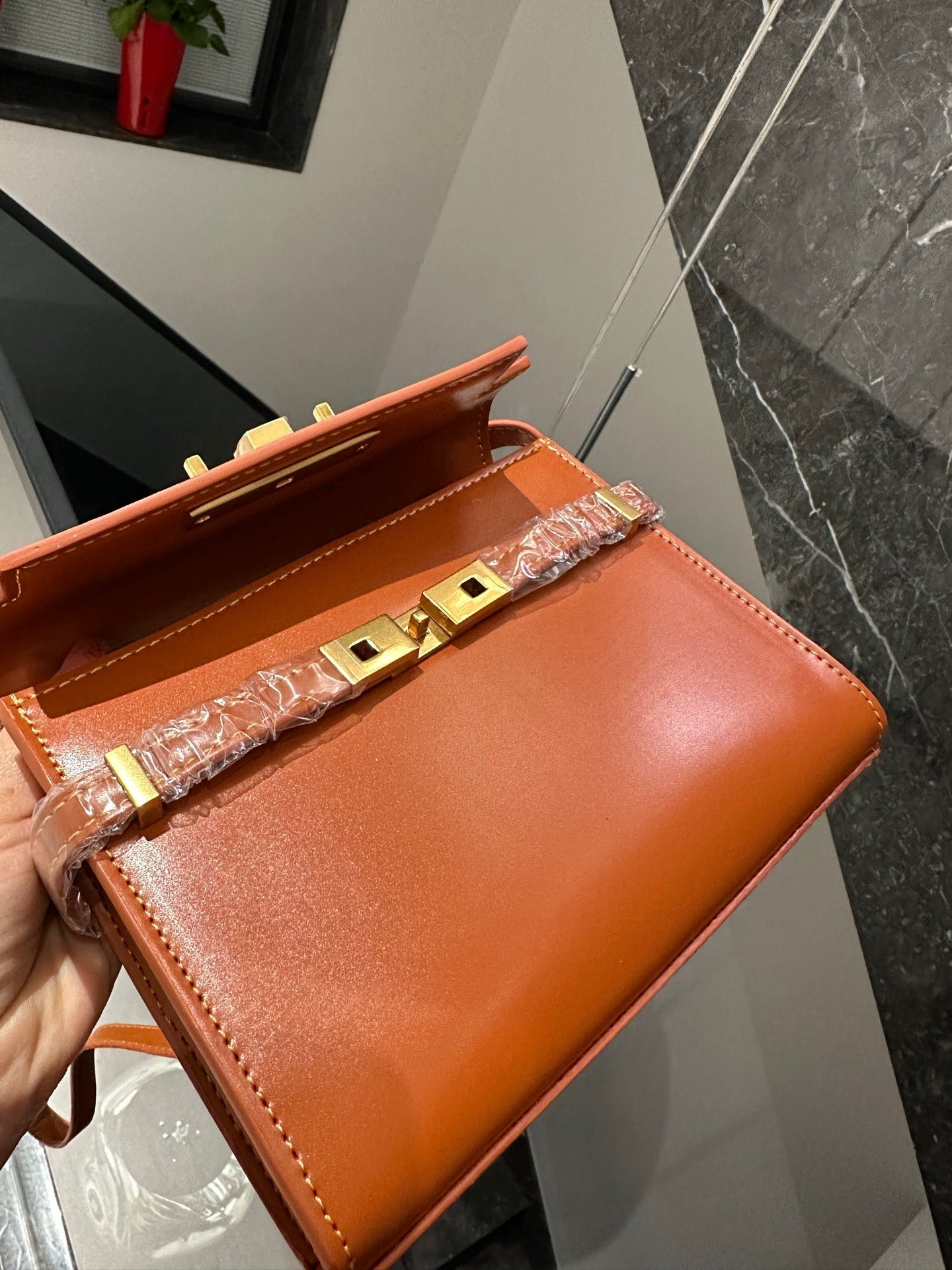 【サンローラン】☆大人気☆マンハッタン ミニ ショルダーバッグ